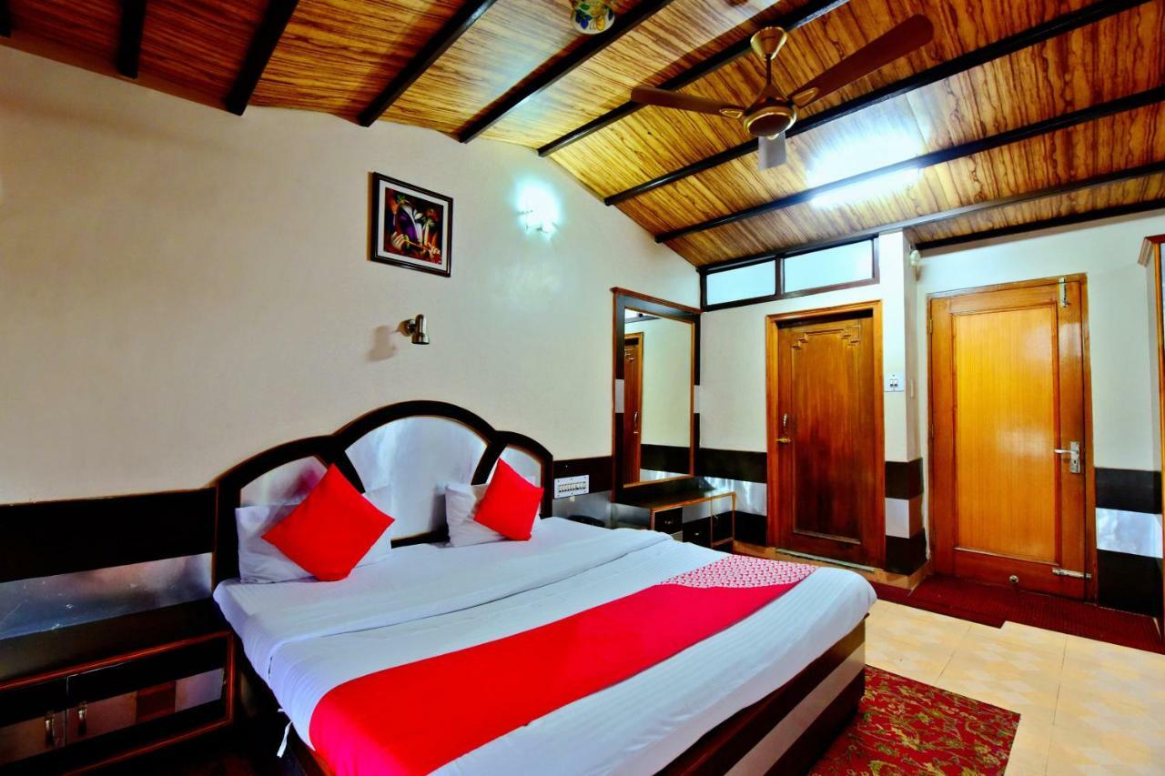ماندي Oyo 26909 Hotel Paras المظهر الخارجي الصورة